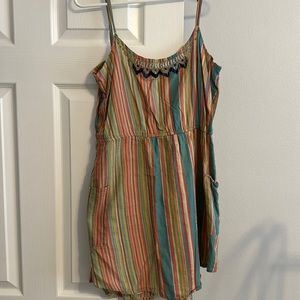 Willow and clay short casual dress size small with pockets
